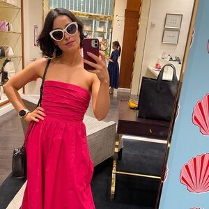 Meet your Posher, Sabina